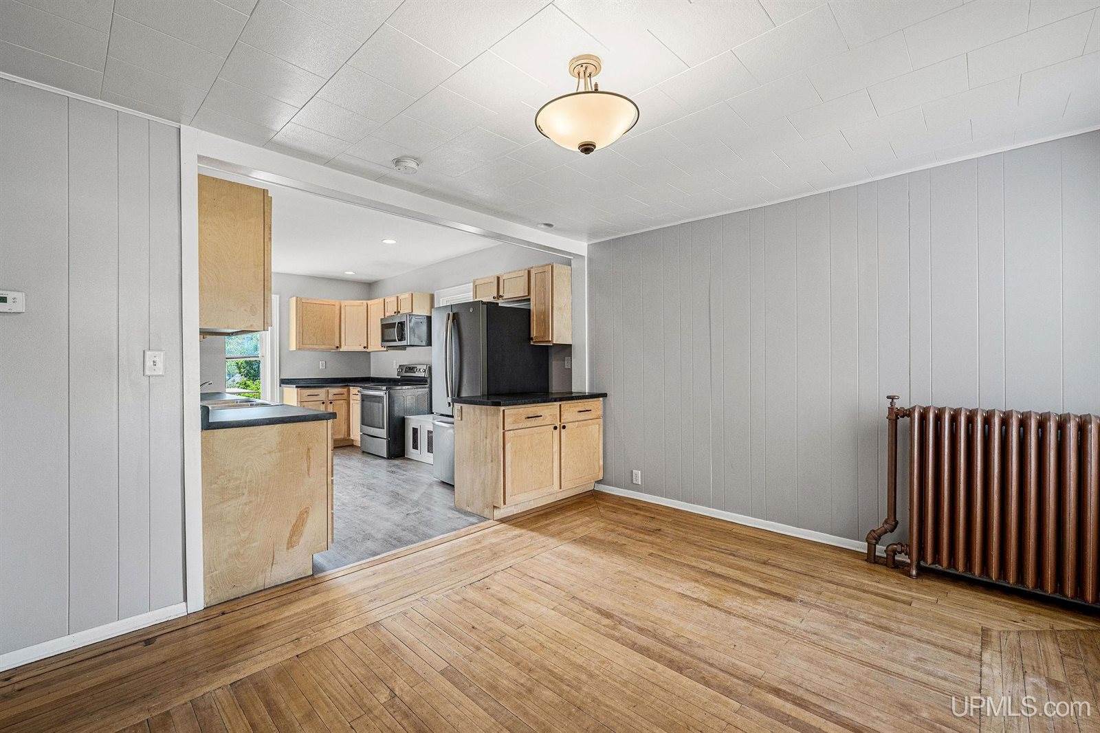 120 E Main Street, Negaunee, MI 49866