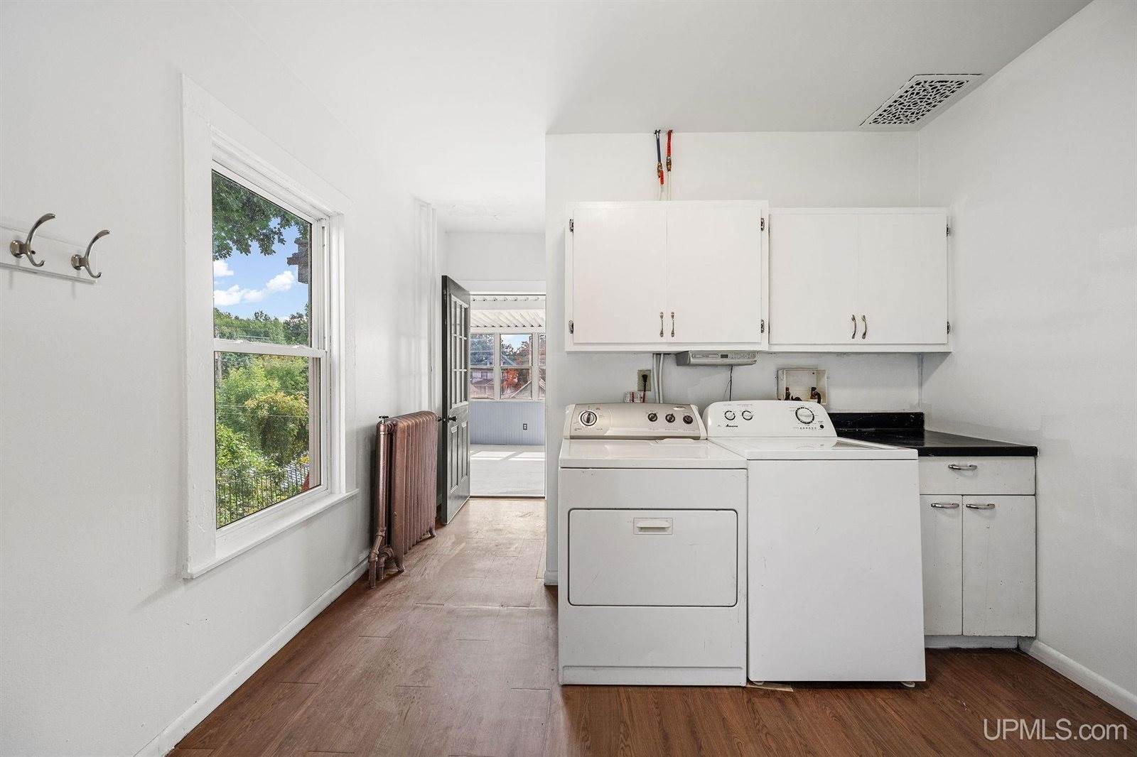 120 E Main Street, Negaunee, MI 49866