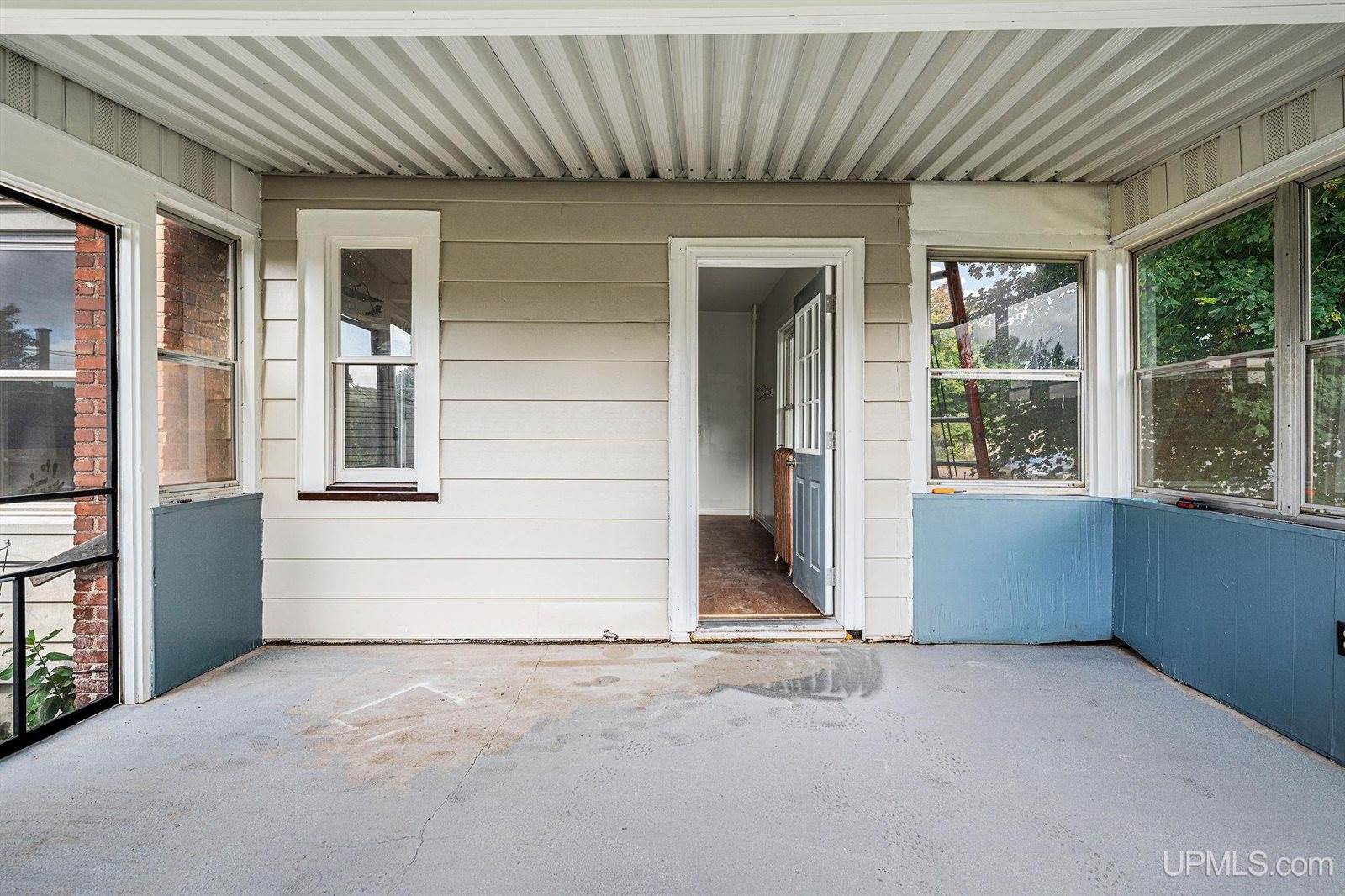 120 E Main Street, Negaunee, MI 49866