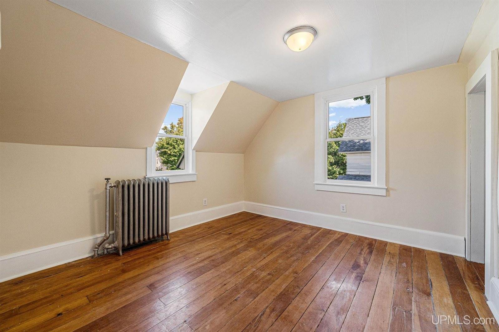 120 E Main Street, Negaunee, MI 49866