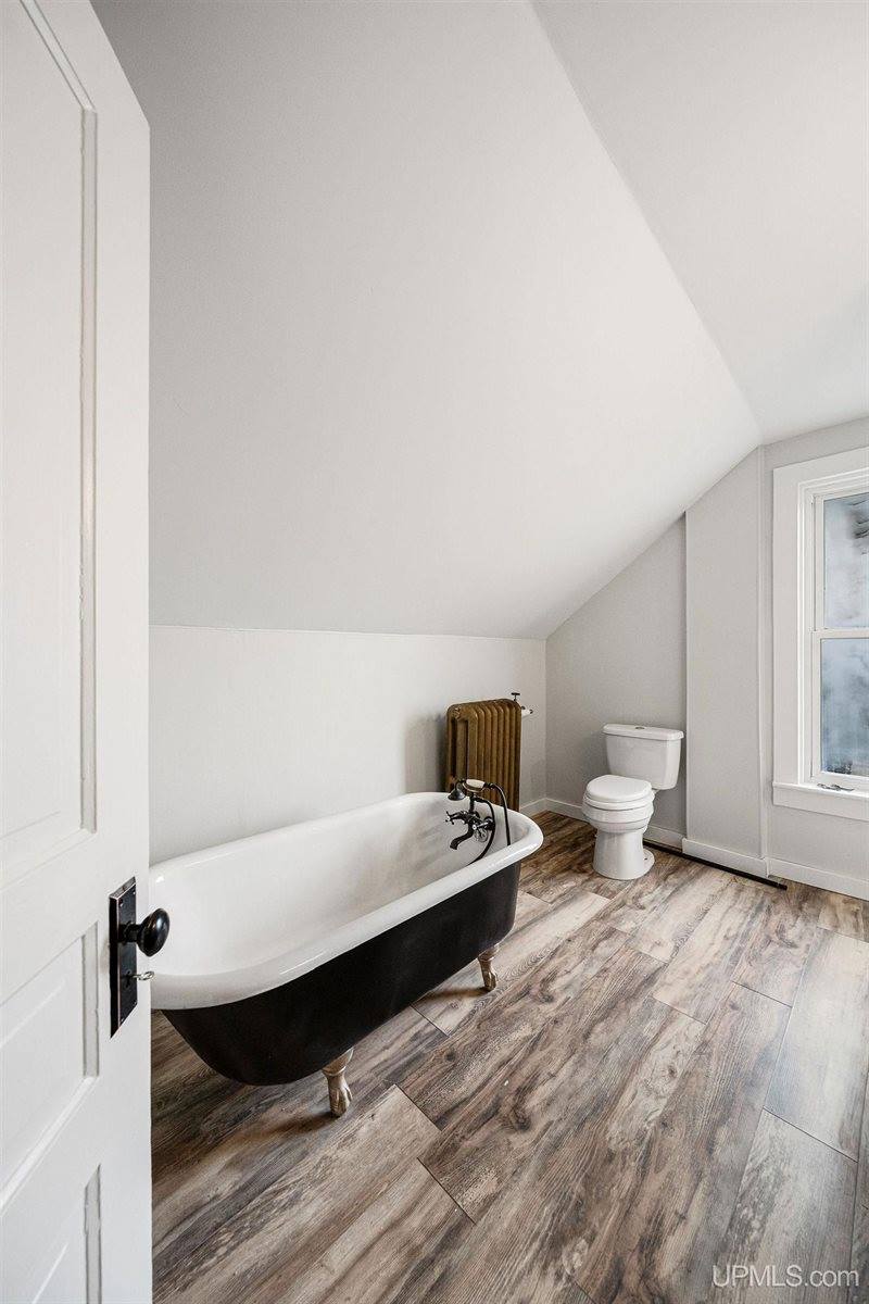 120 E Main Street, Negaunee, MI 49866