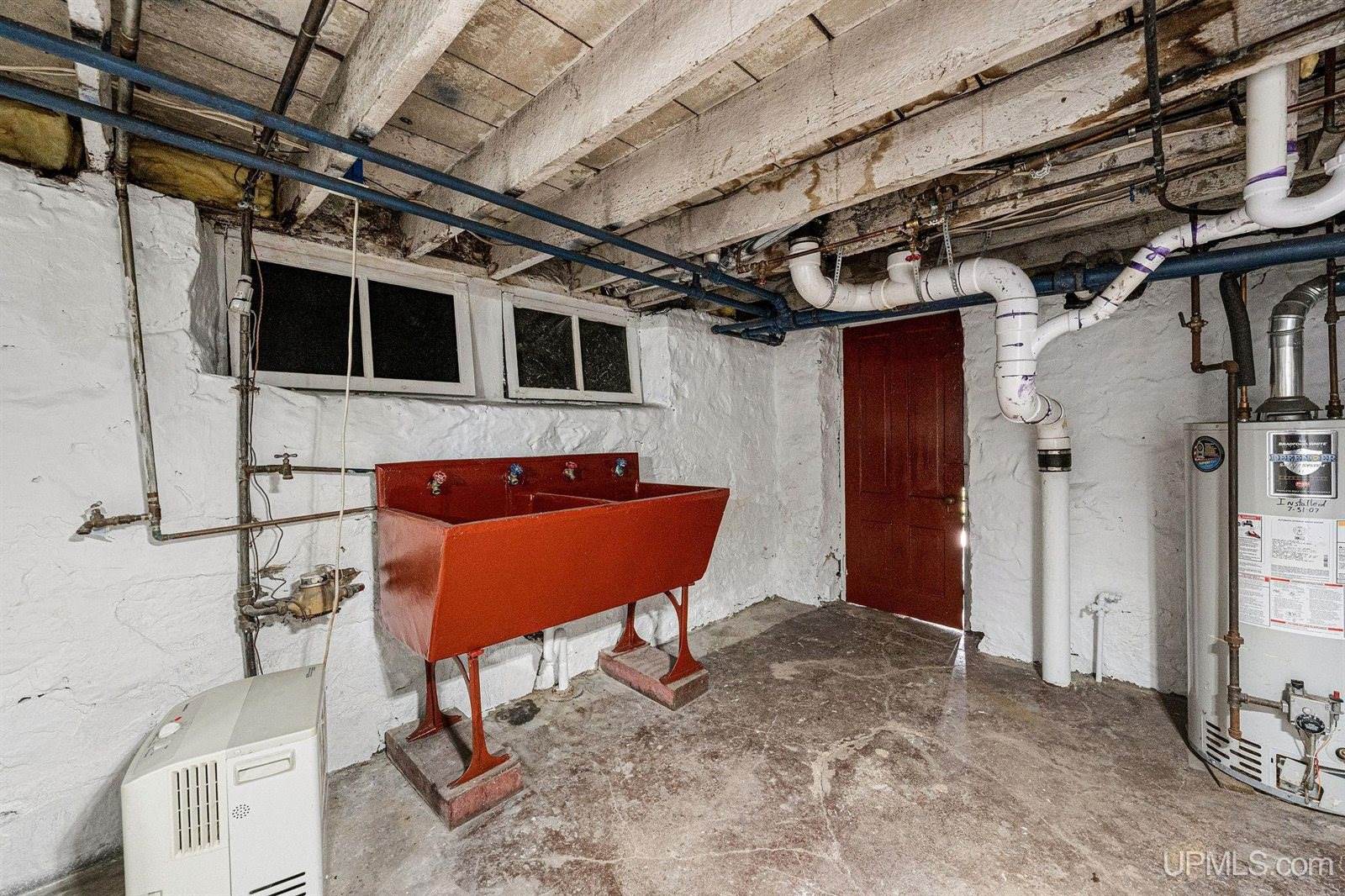 120 E Main Street, Negaunee, MI 49866