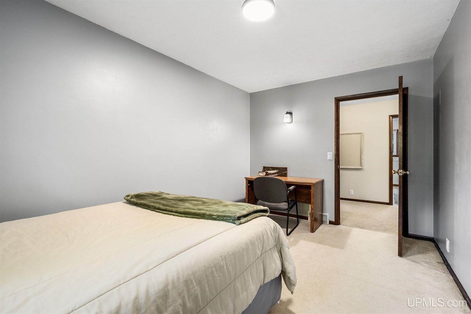 23 Horseshoe Lake Circle, Negaunee, MI 49866