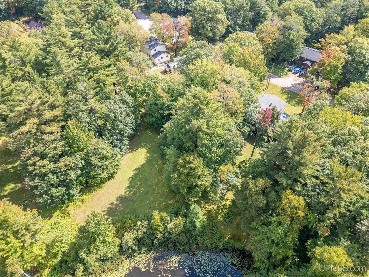 23 Horseshoe Lake Circle, Negaunee, MI 49866