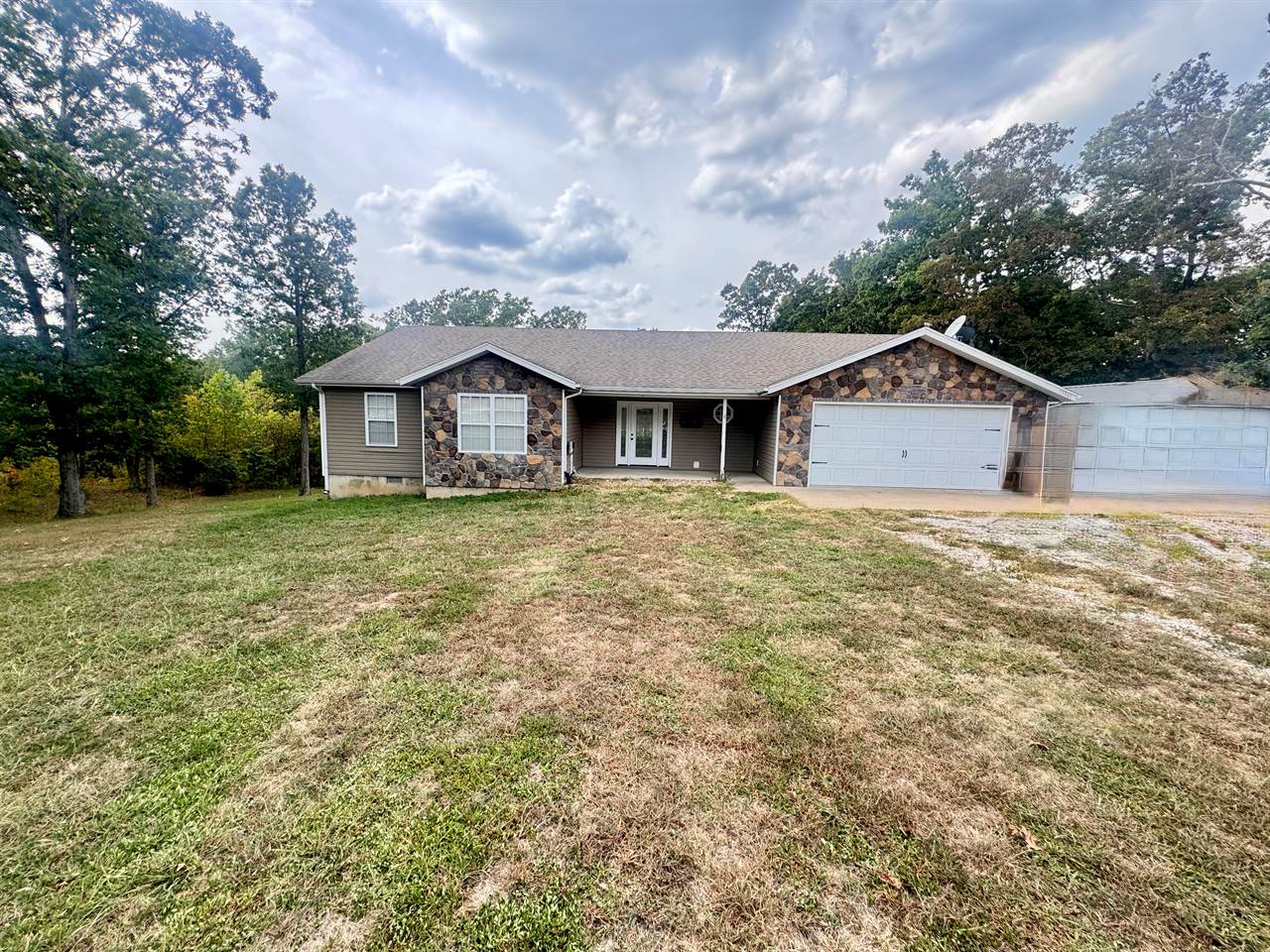 13961 Maple Dr, Plato, MO 65552