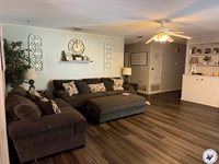 10 Holiday Ln, Texarkana, TX 75503