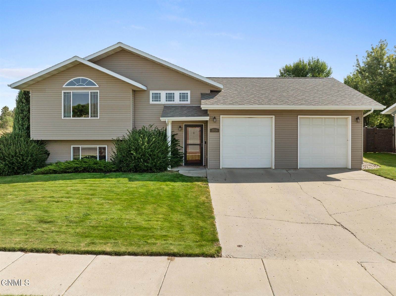 2514 15th Avenue West, Williston, ND 58801