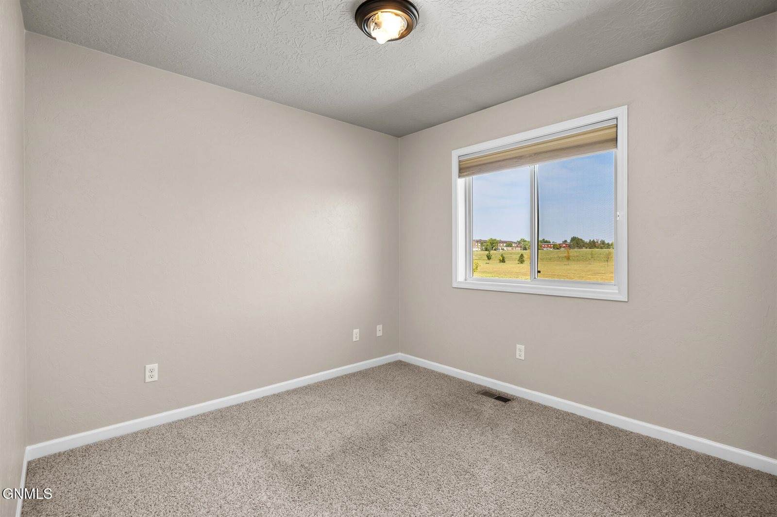 2514 15th Avenue West, Williston, ND 58801