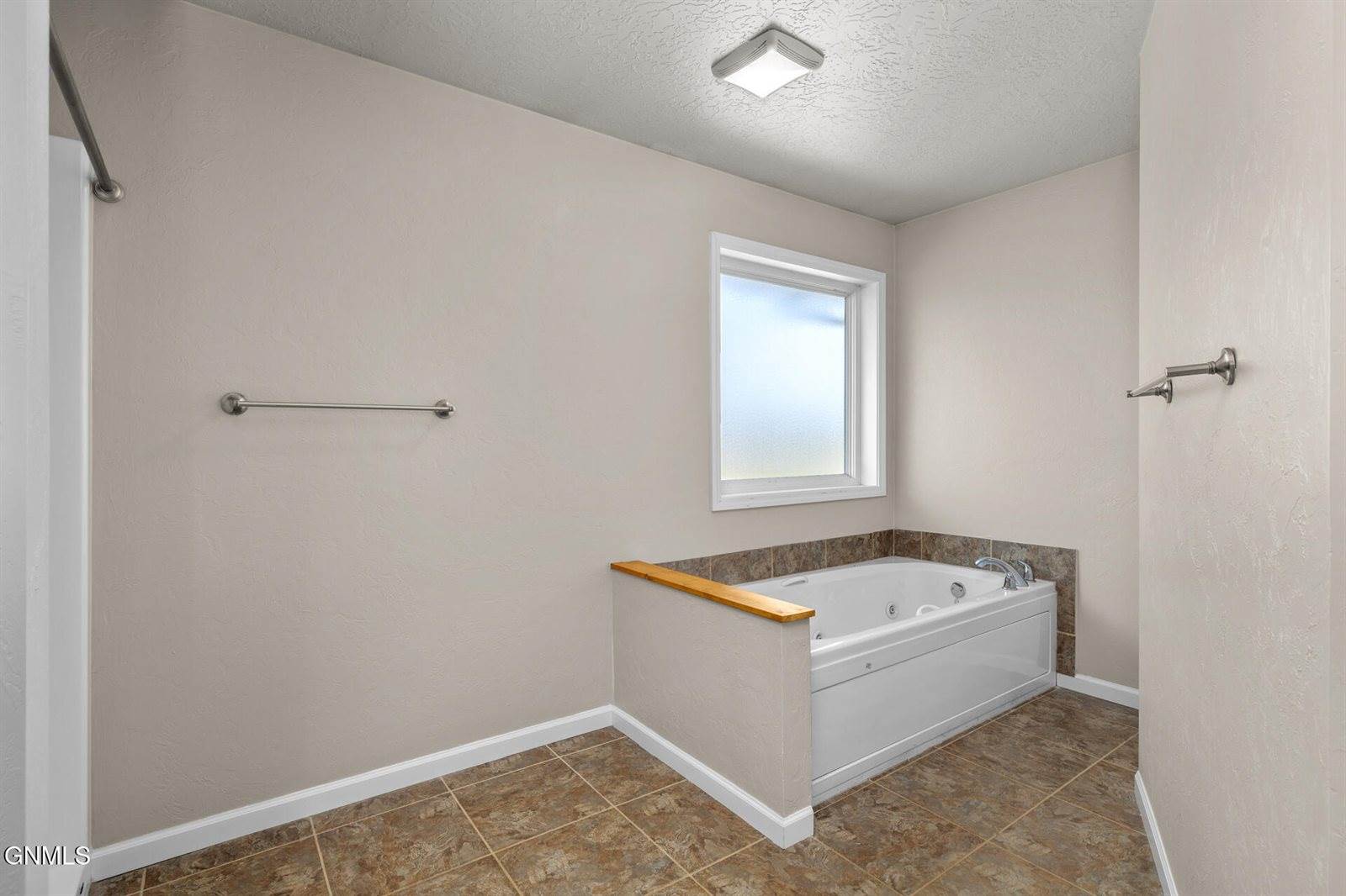 2514 15th Avenue West, Williston, ND 58801