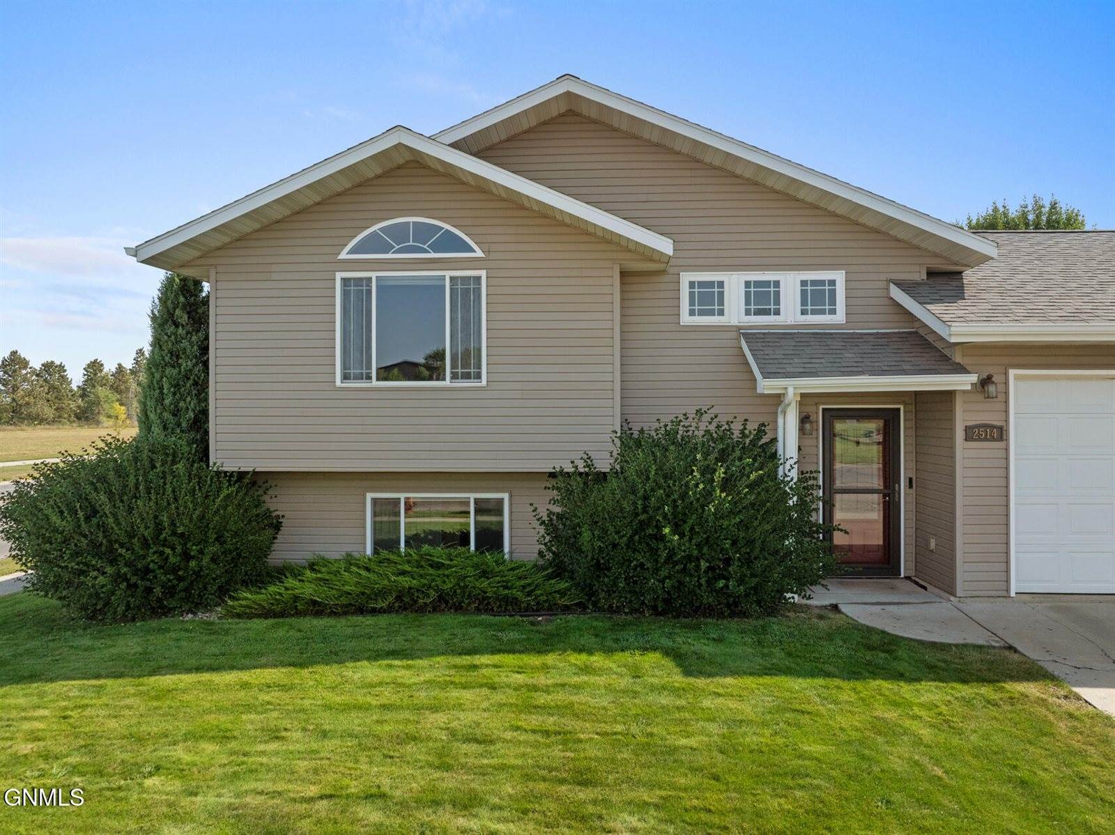 2514 15th Avenue West, Williston, ND 58801