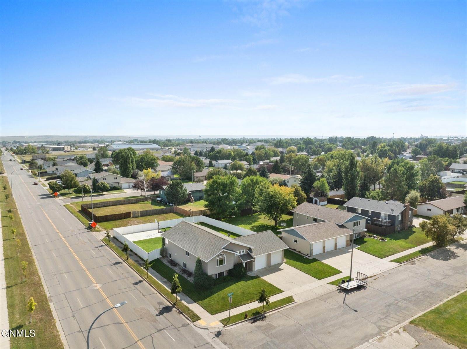 2514 15th Avenue West, Williston, ND 58801