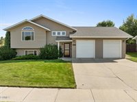 2514 15th Avenue West, Williston, ND 58801