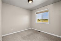 2514 15th Avenue West, Williston, ND 58801