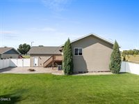 2514 15th Avenue West, Williston, ND 58801