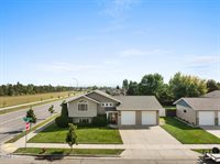 2514 15th Avenue West, Williston, ND 58801