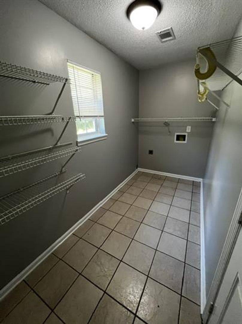 102 Crestview Church Road, Warner Robins, GA 31088