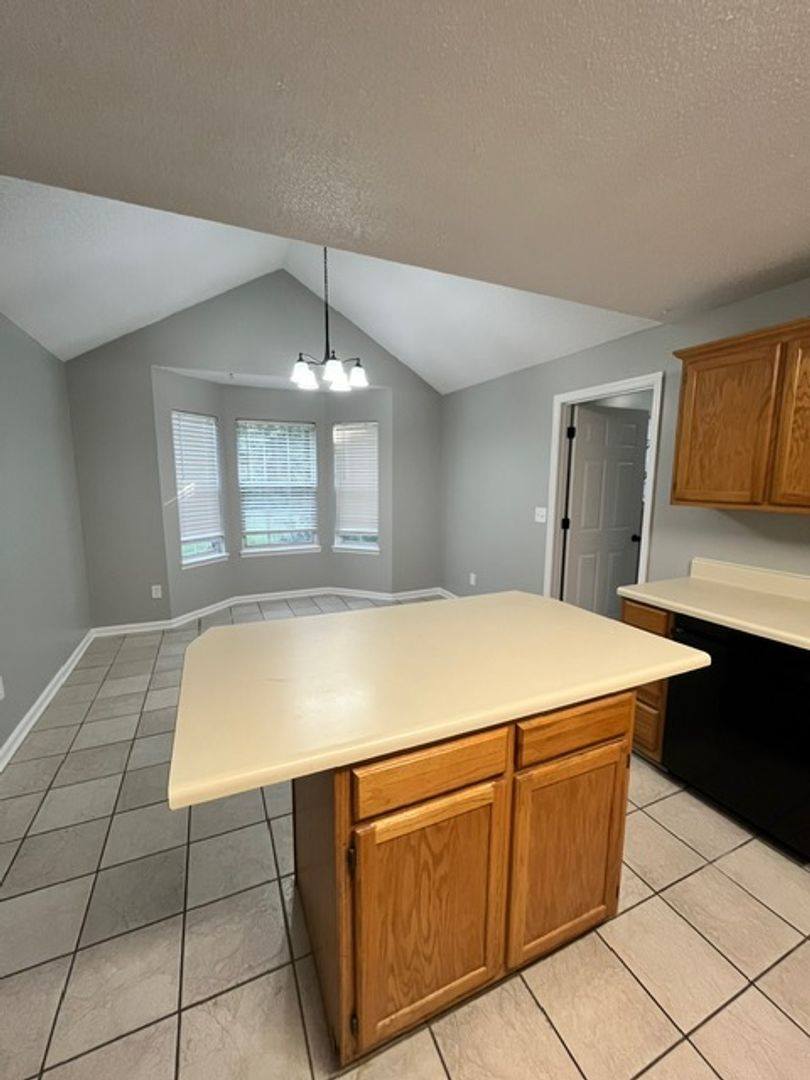 102 Crestview Church Road, Warner Robins, GA 31088