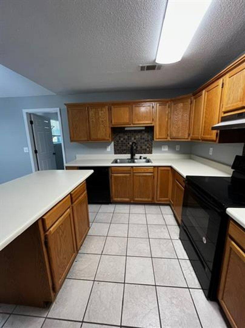 102 Crestview Church Road, Warner Robins, GA 31088