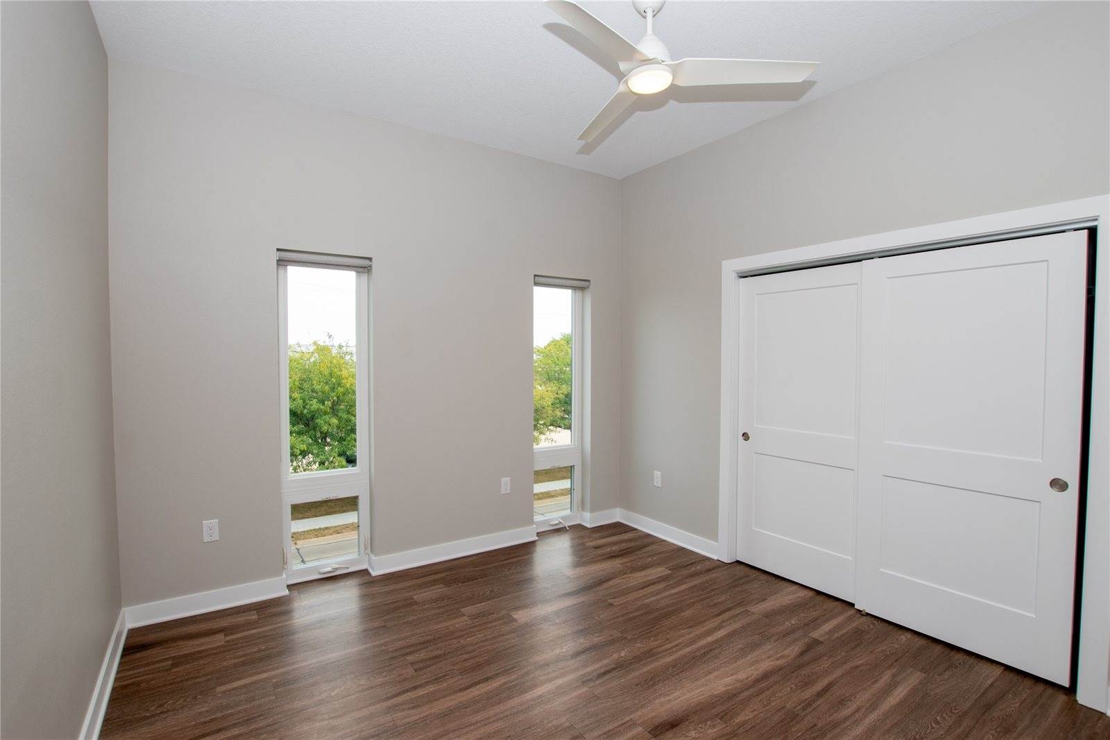 450 SW 7th Street, Des Moines, IA 50309