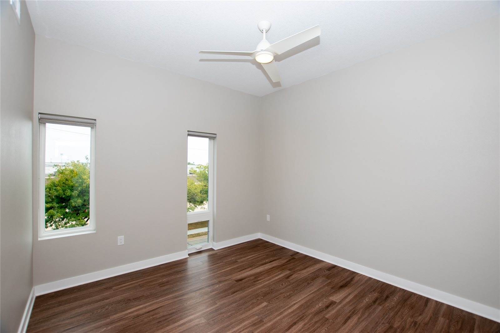 450 SW 7th Street, Des Moines, IA 50309