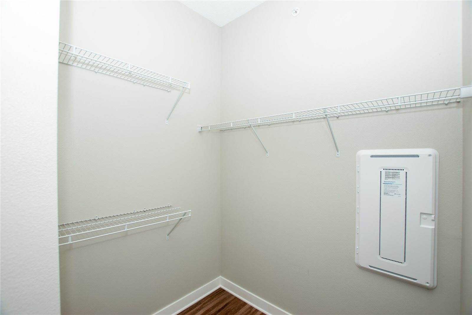 450 SW 7th Street, Des Moines, IA 50309