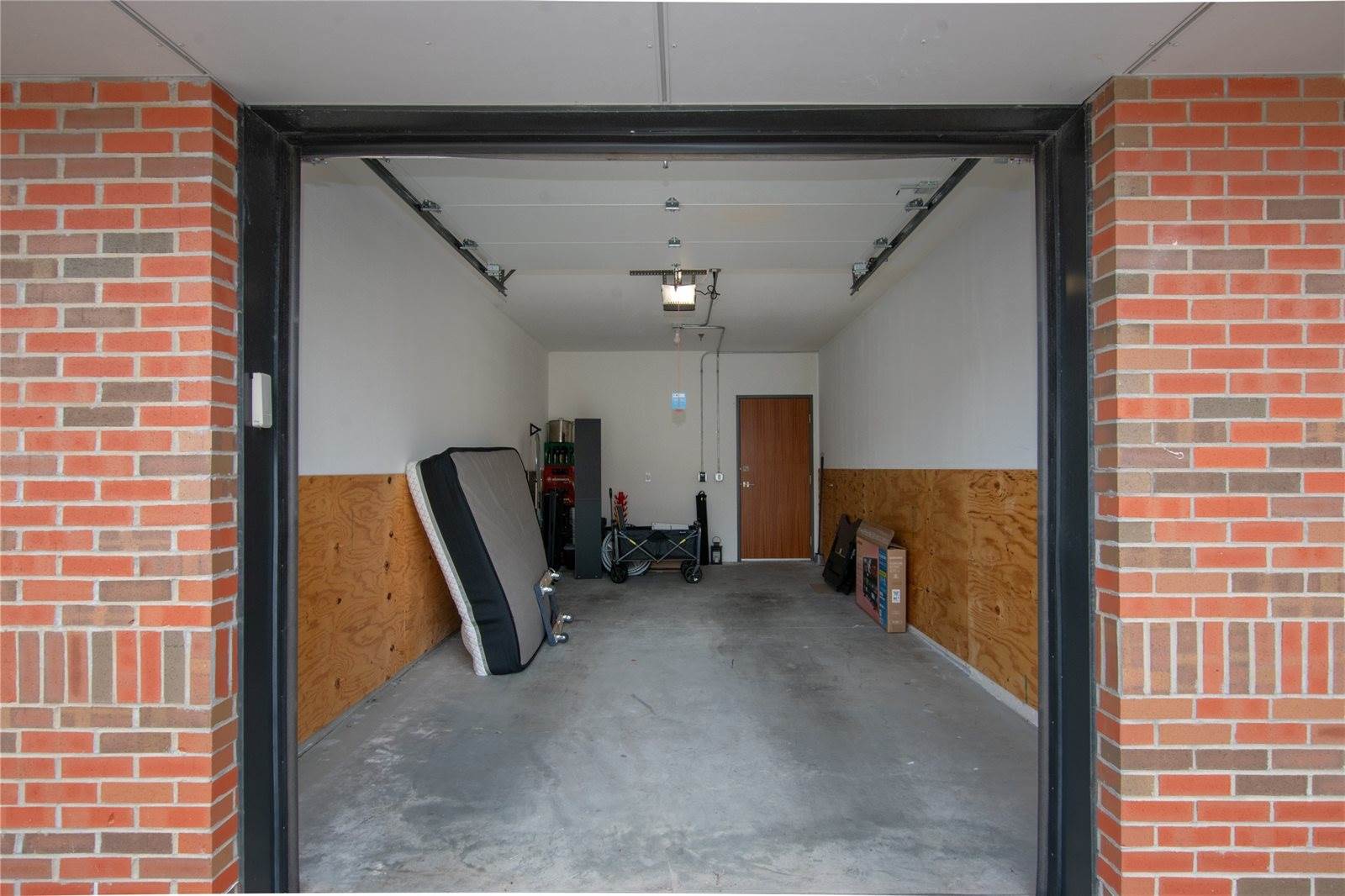 450 SW 7th Street, Des Moines, IA 50309