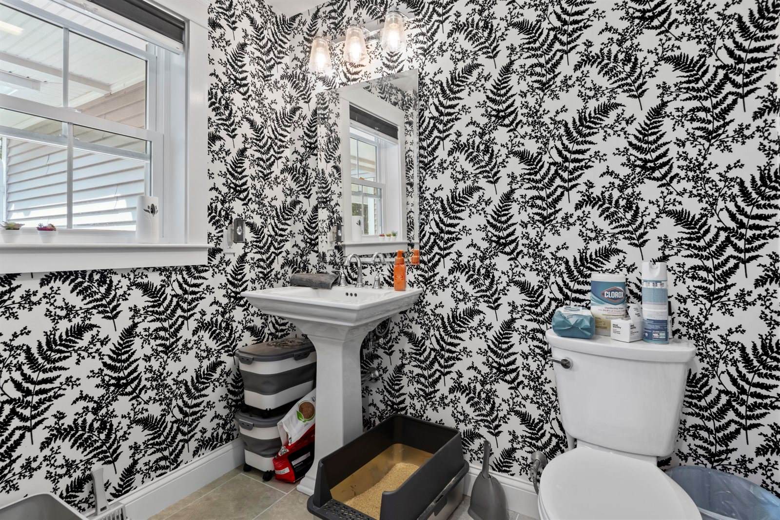 16 Meadowood Drive, Hallowell, ME 04347