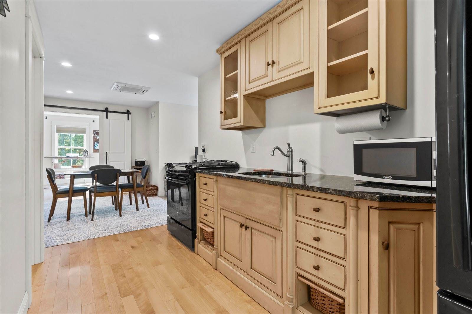 16 Meadowood Drive, Hallowell, ME 04347