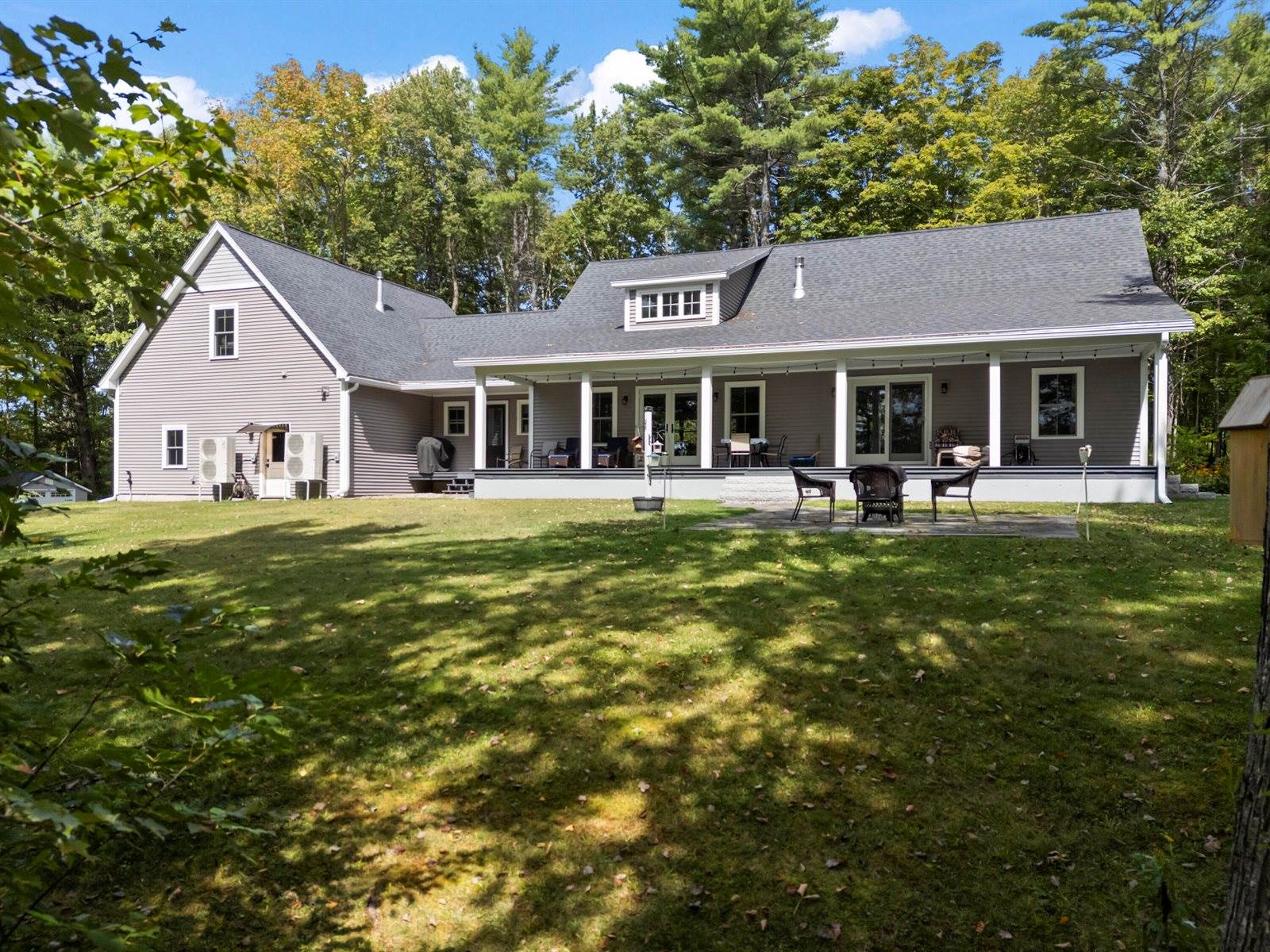 16 Meadowood Drive, Hallowell, ME 04347