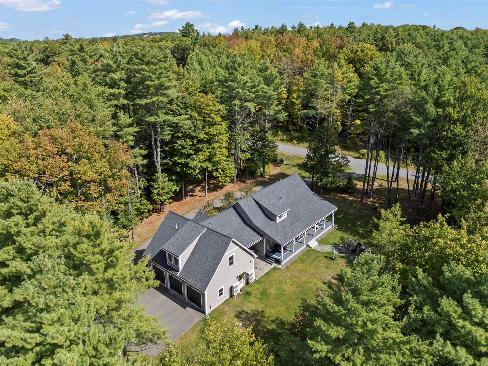 16 Meadowood Drive, Hallowell, ME 04347