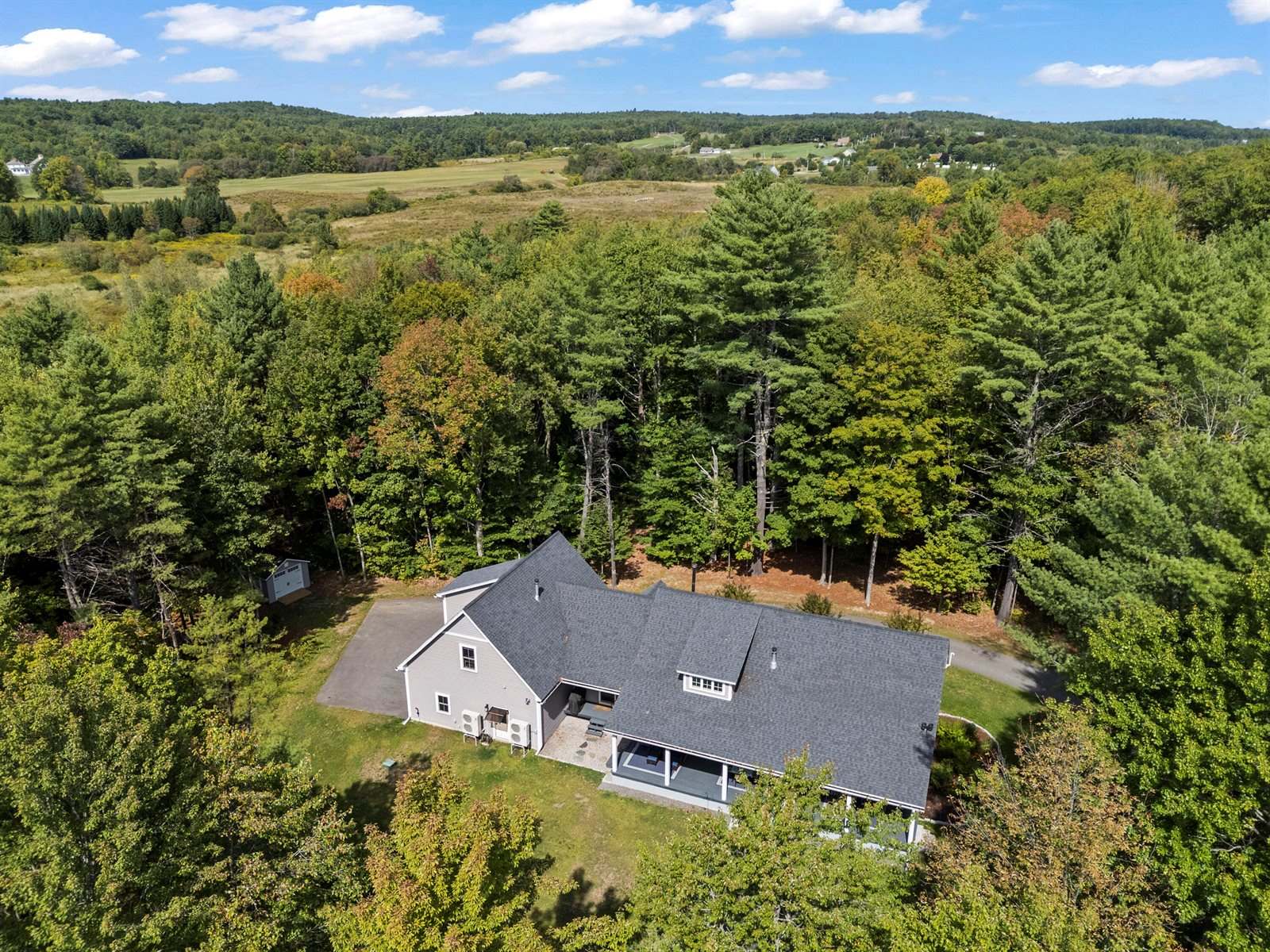 16 Meadowood Drive, Hallowell, ME 04347