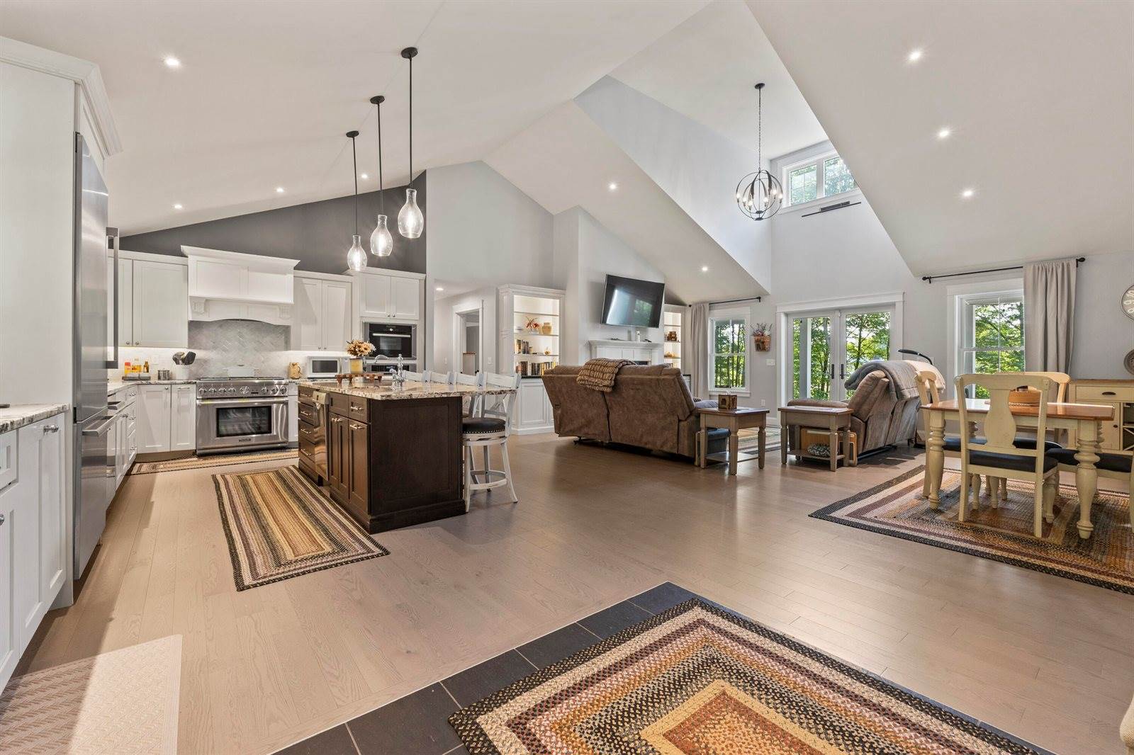 16 Meadowood Drive, Hallowell, ME 04347