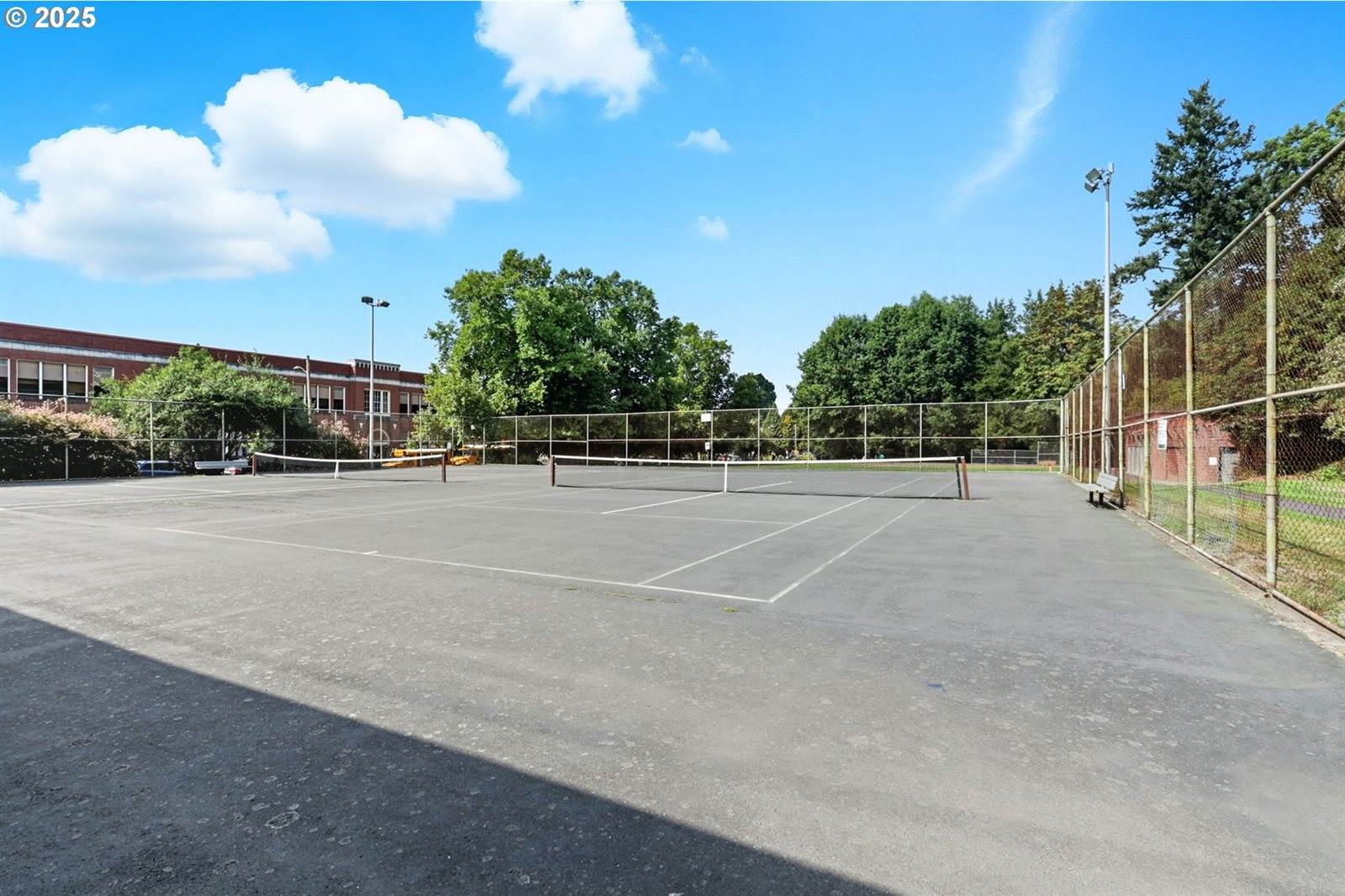 4215 SE 33RD Pl, Portland, OR 97202