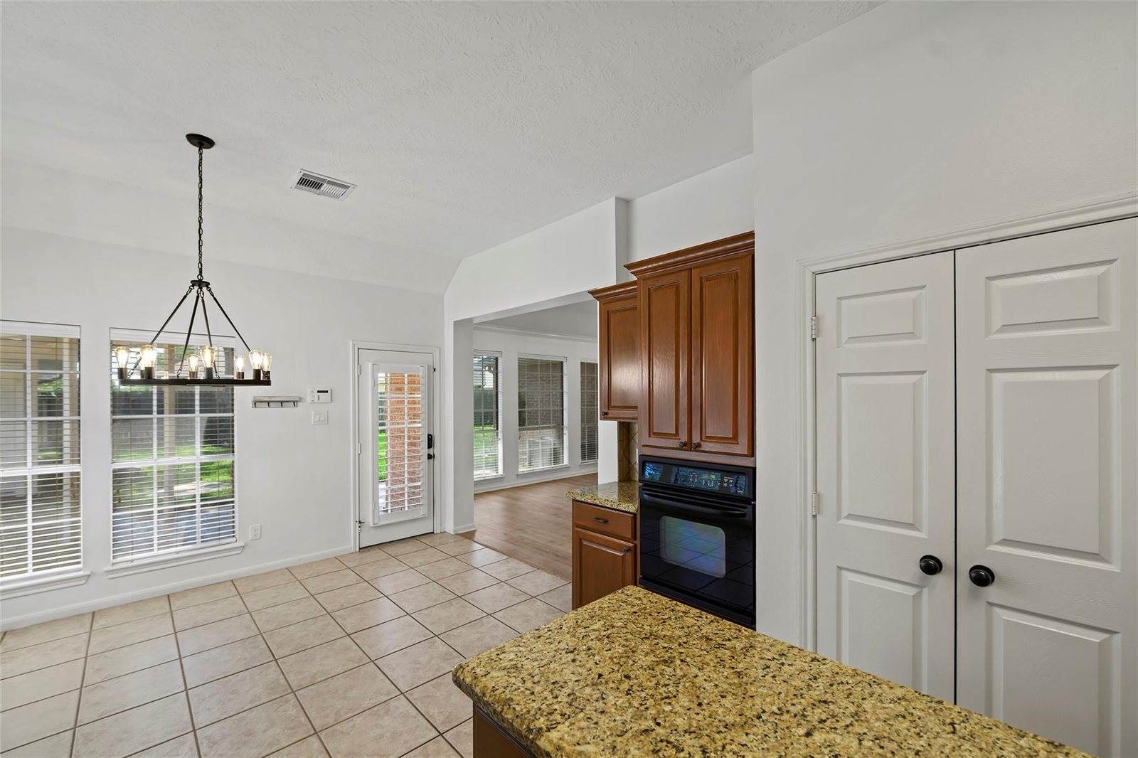 15106 Vista Heights Drive, Cypress, TX 77433