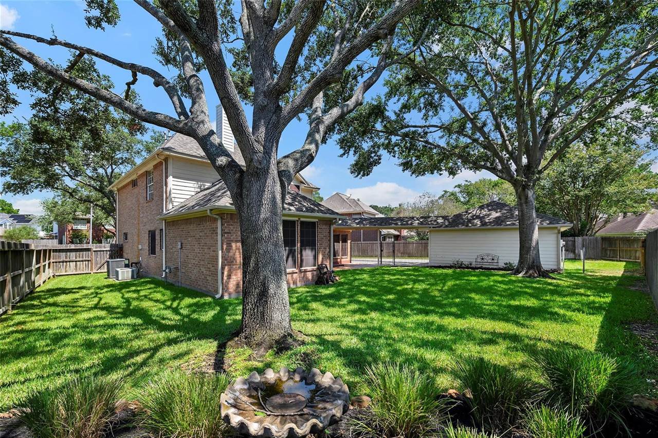 15106 Vista Heights Drive, Cypress, TX 77433