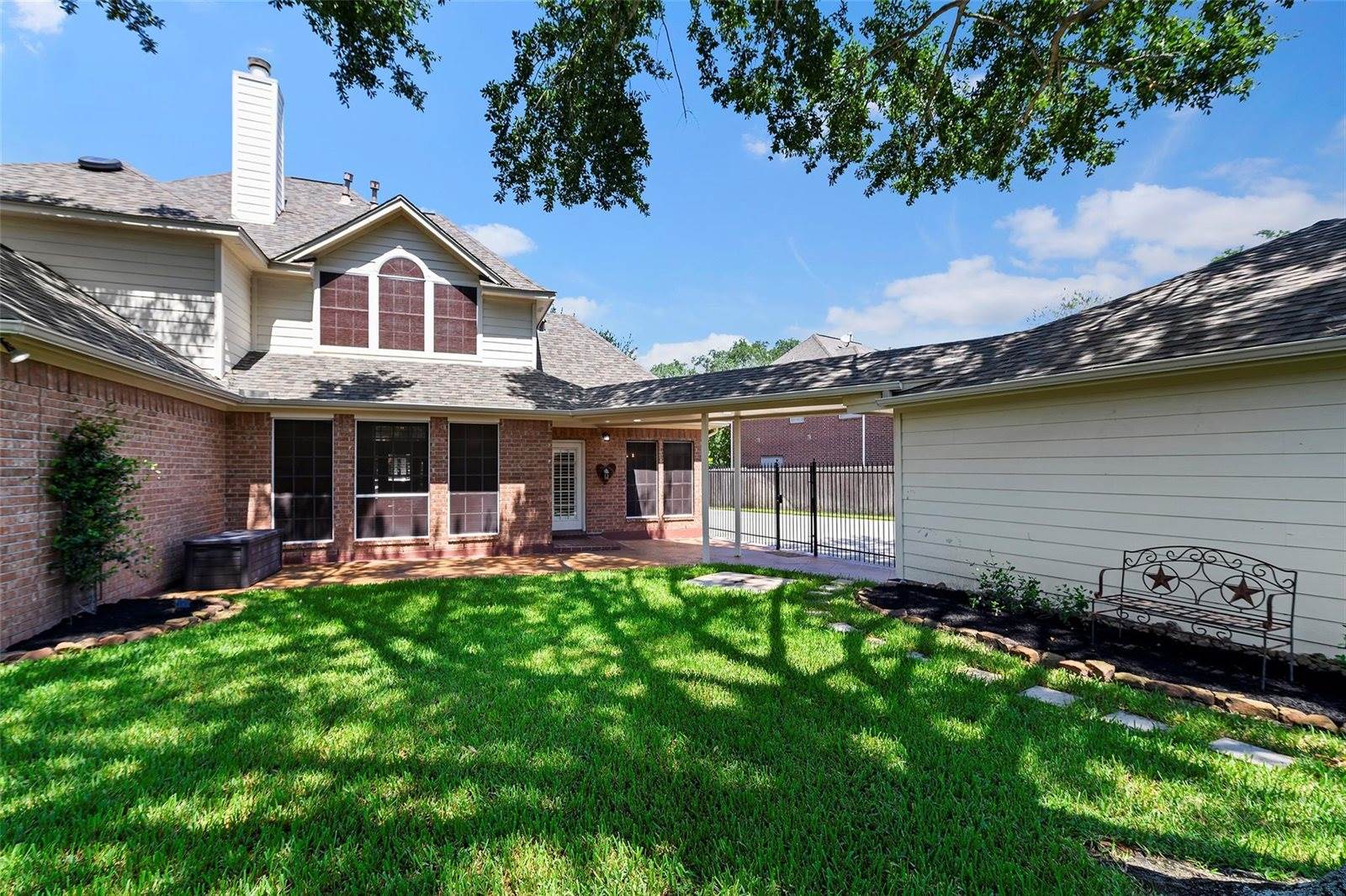 15106 Vista Heights Drive, Cypress, TX 77433