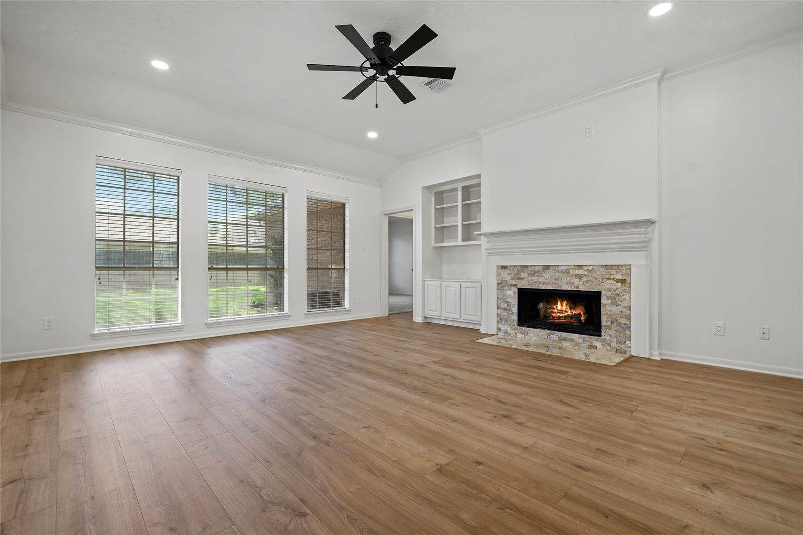 15106 Vista Heights Drive, Cypress, TX 77433