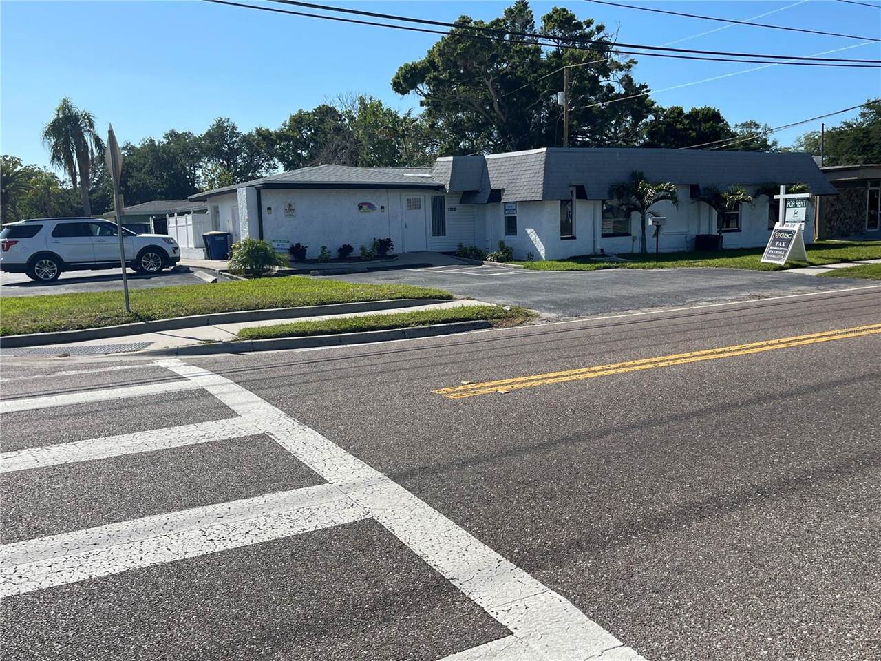 1212 South Highland Avenue, Clearwater, FL 33756