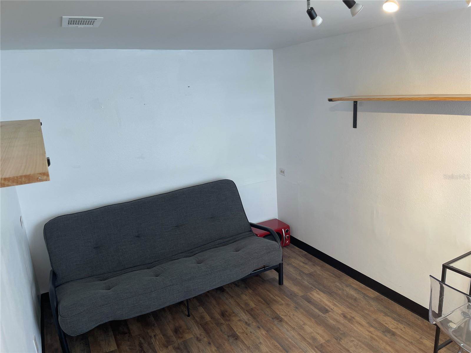 1212 South Highland Avenue, Clearwater, FL 33756