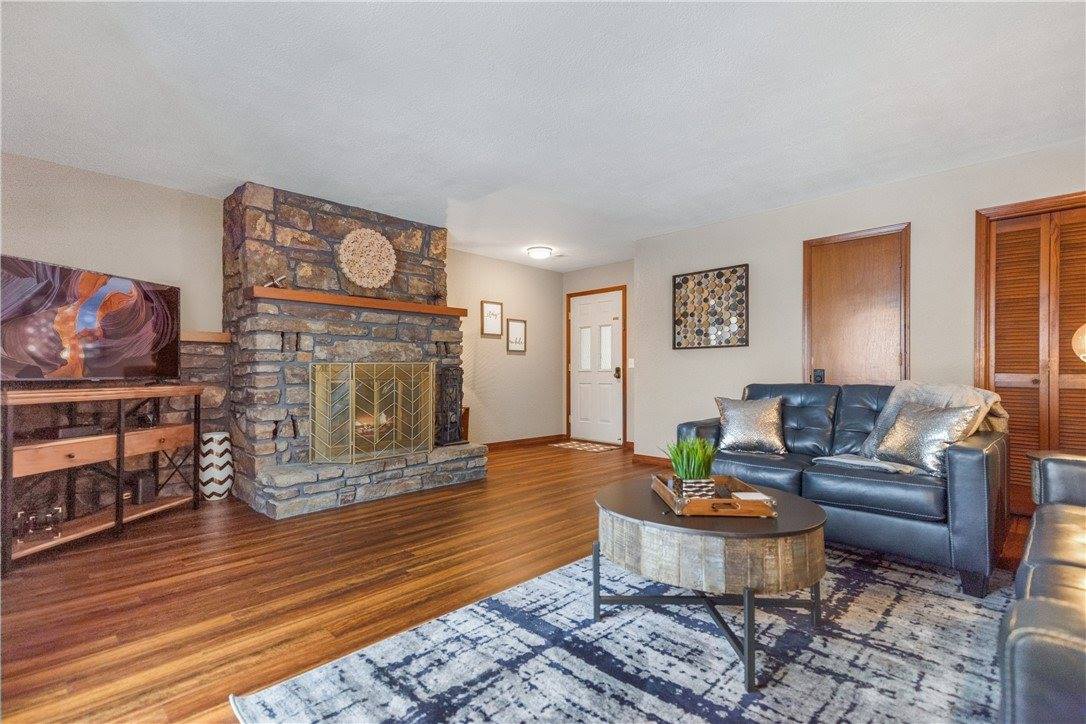 6 Connie Lane, Bella Vista, AR 72715