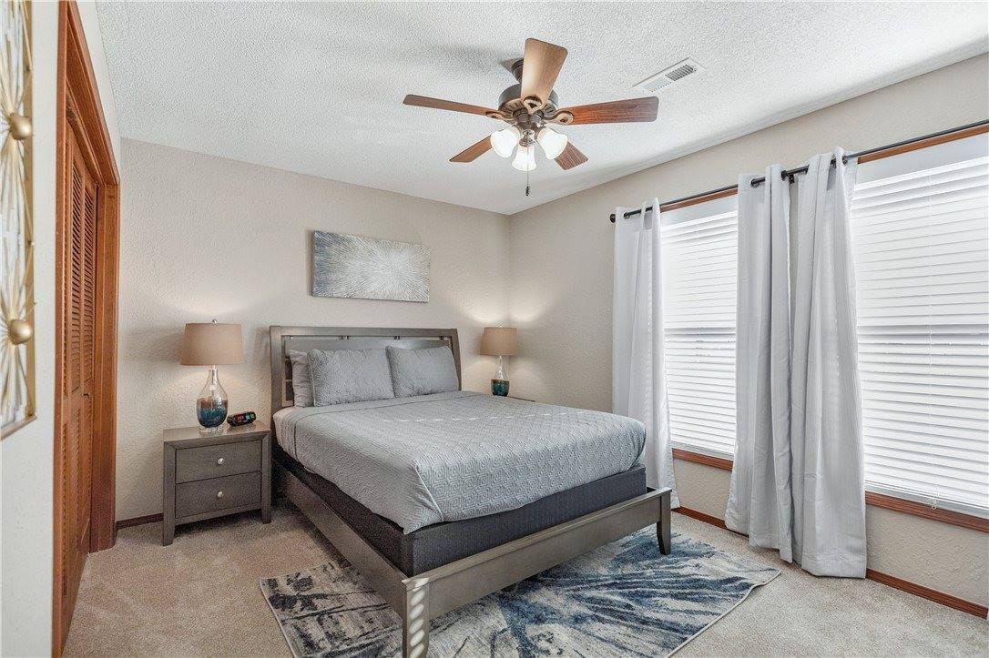 6 Connie Lane, Bella Vista, AR 72715