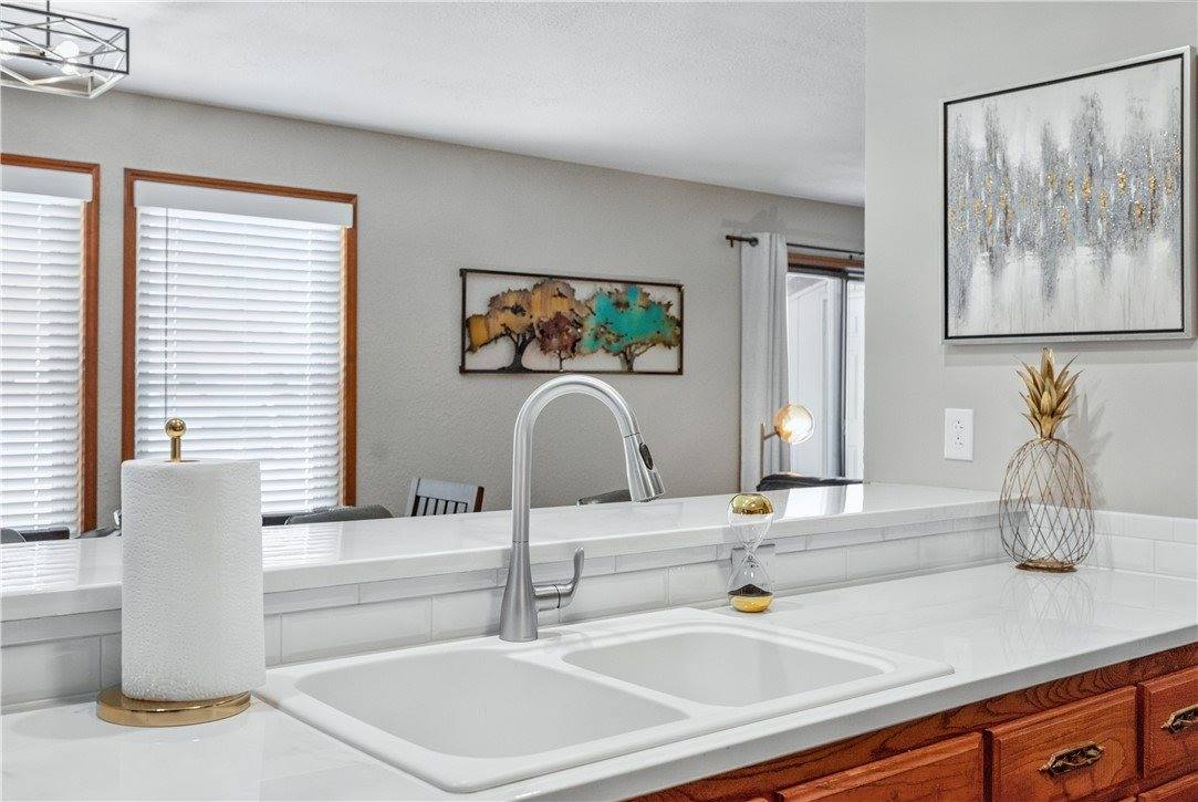 6 Connie Lane, Bella Vista, AR 72715