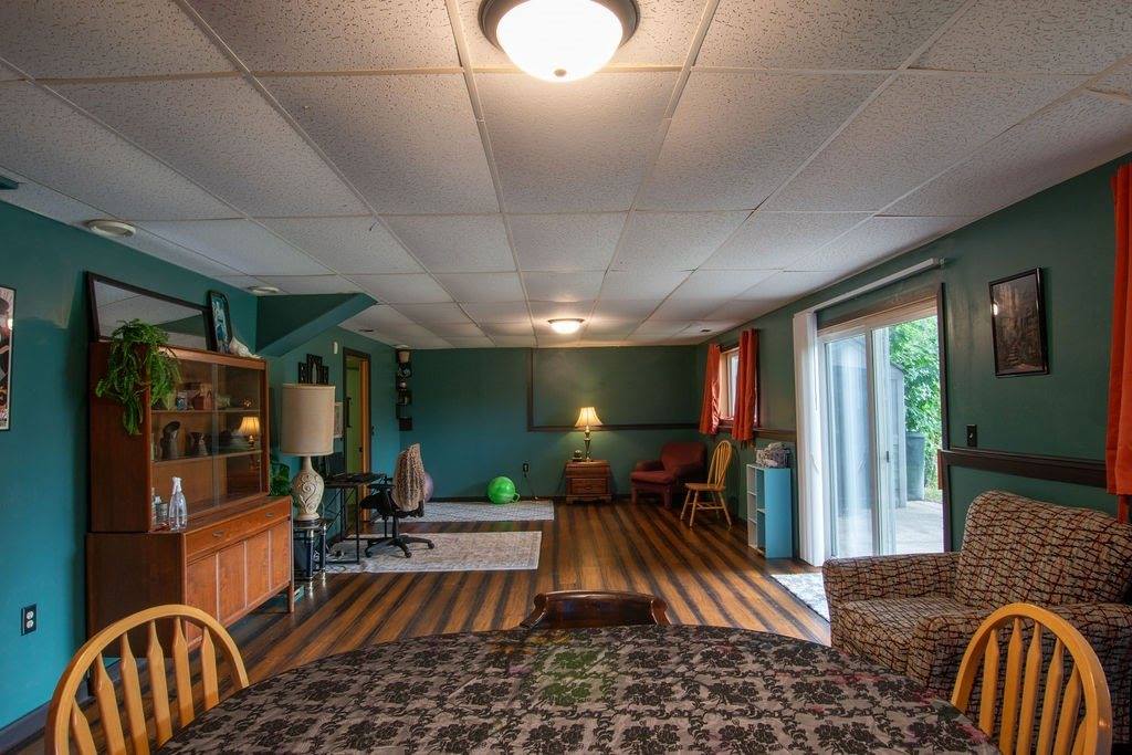 2455 SW 7th Street, Des Moines, IA 50315