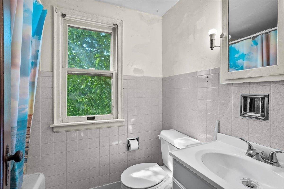 800 W 4th Street, Marshfield, WI 54449