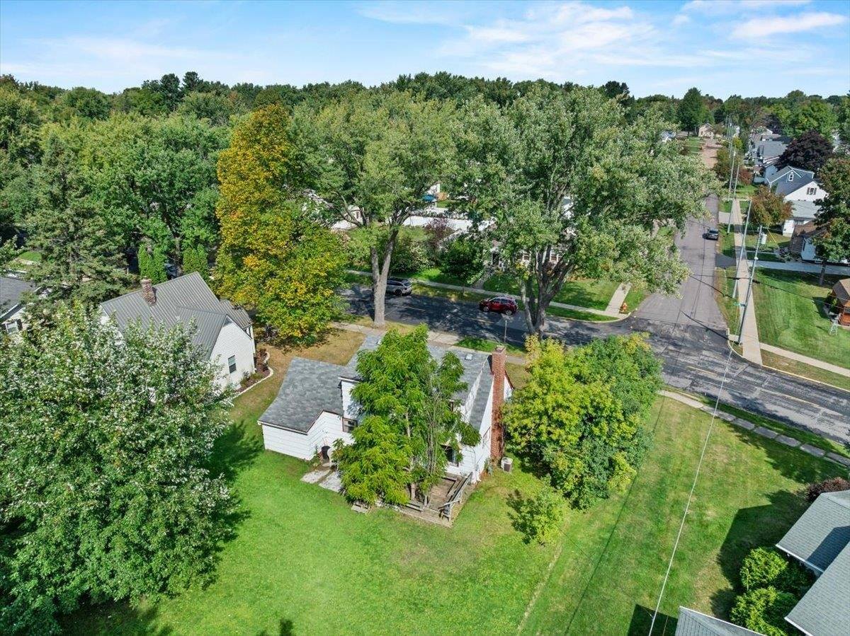 800 W 4th Street, Marshfield, WI 54449