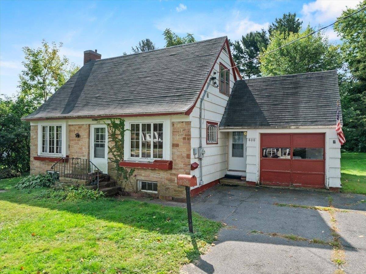 800 W 4th Street, Marshfield, WI 54449