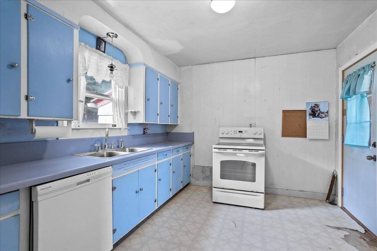 800 W 4th Street, Marshfield, WI 54449