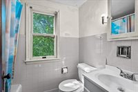 800 W 4th Street, Marshfield, WI 54449