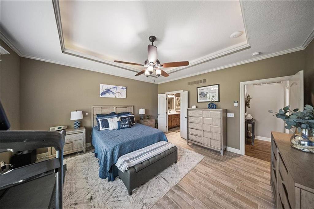 16805 Hauser Street, Overland Park, KS 66221