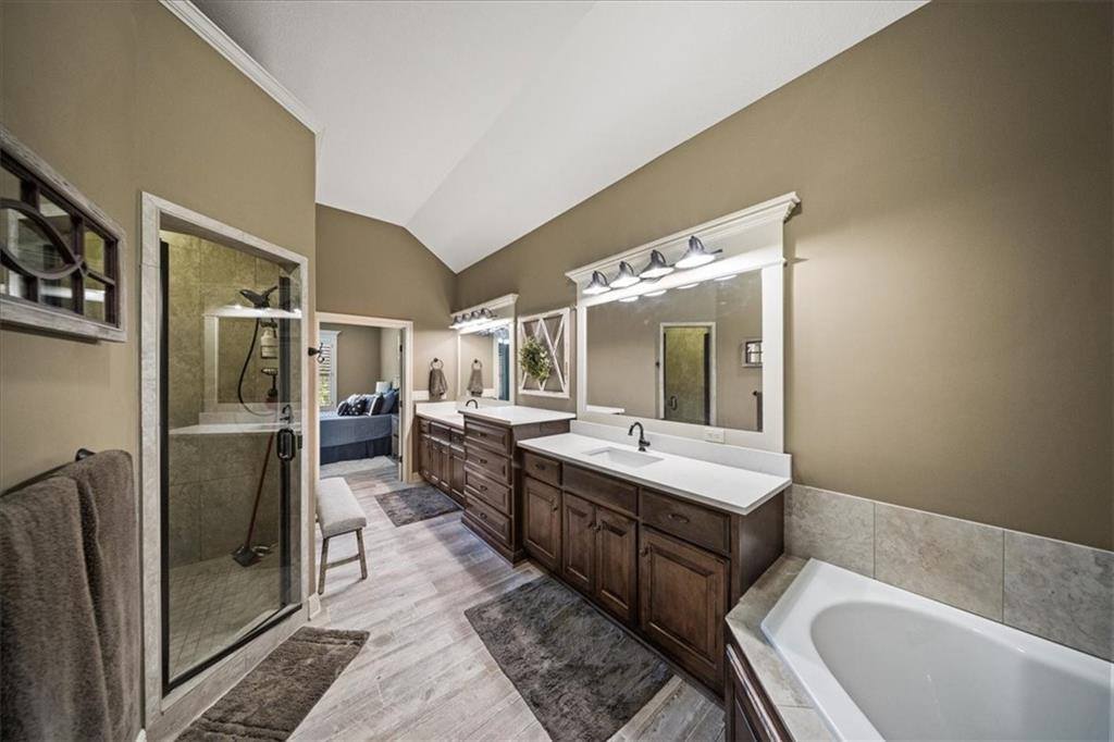 16805 Hauser Street, Overland Park, KS 66221